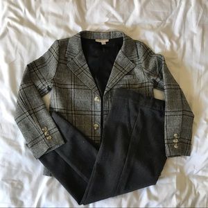 Miniclasix suit size 4